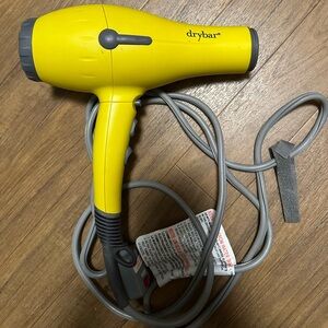 drybar blow dryer